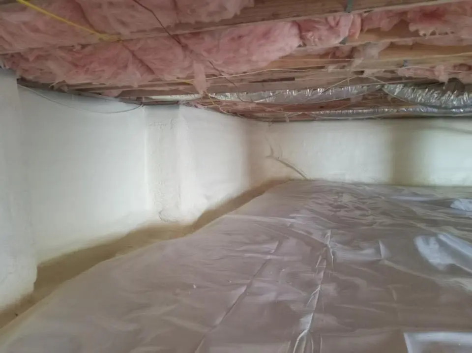 Crawl space encapsulation with closed-cell spray foam for Spray Foam Roofing in Land O' Lakes